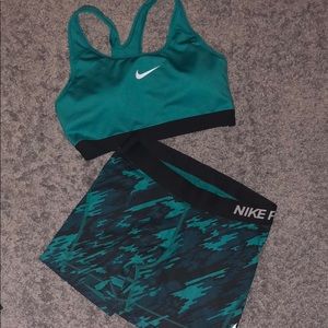 Nike pro set